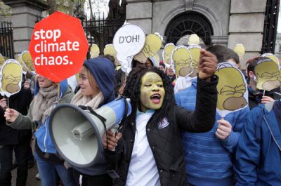 Stop Climate Chaos D'Oh protest